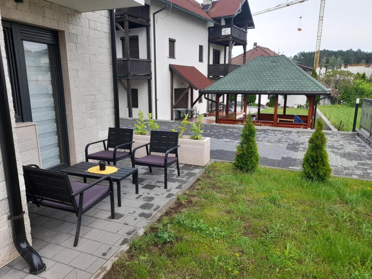 Vila Zlatna Gora apartman 03 - Housity