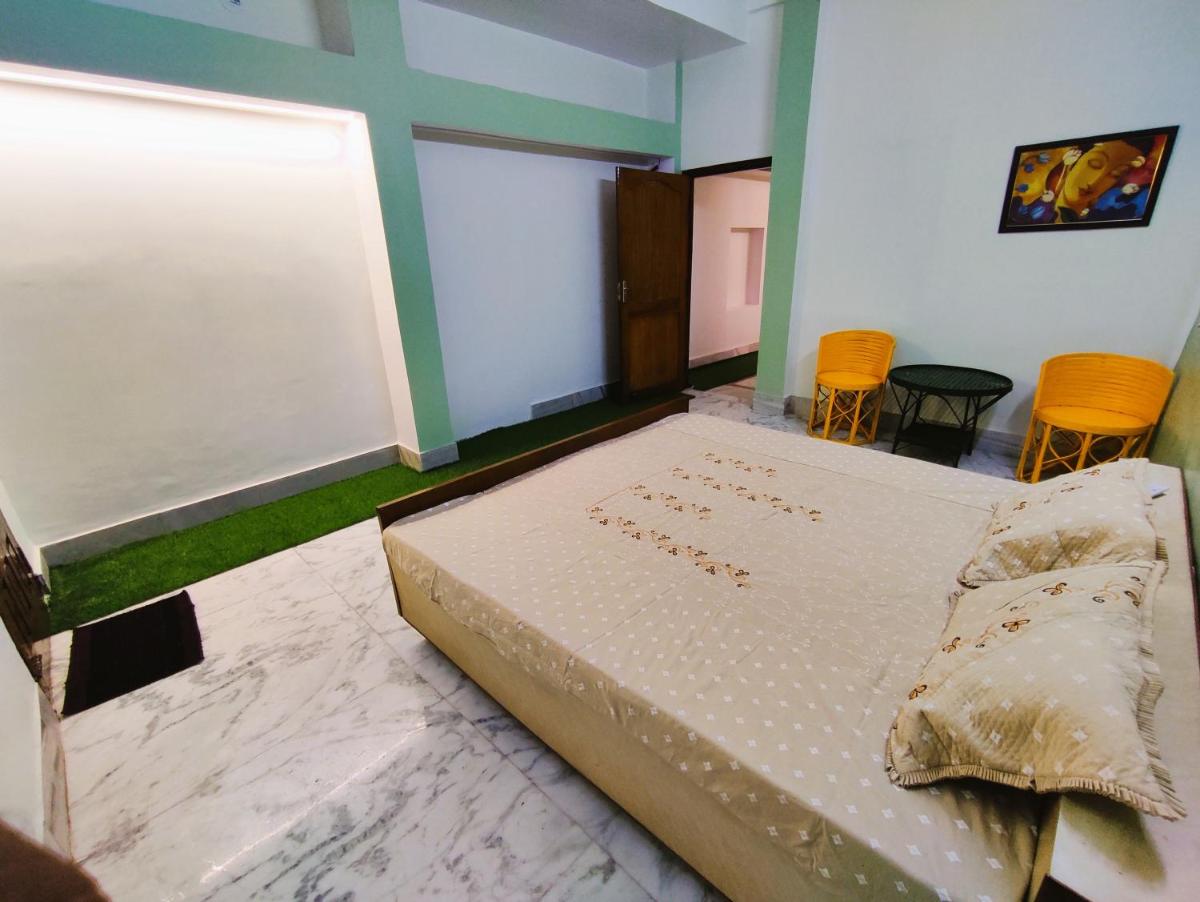 Yellow Homestay - Modern 2BHK AC stay - Housity
