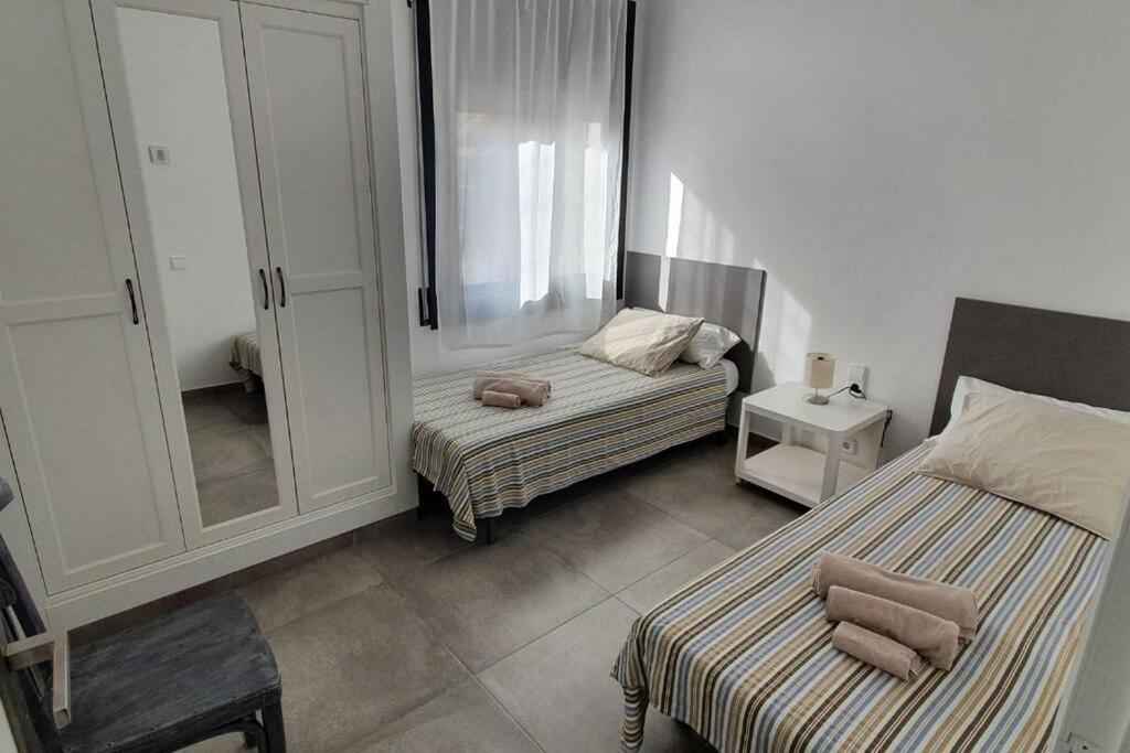 CASA CENTRO DEL PUEBLO CON PISCINA PRIVADA - Housity