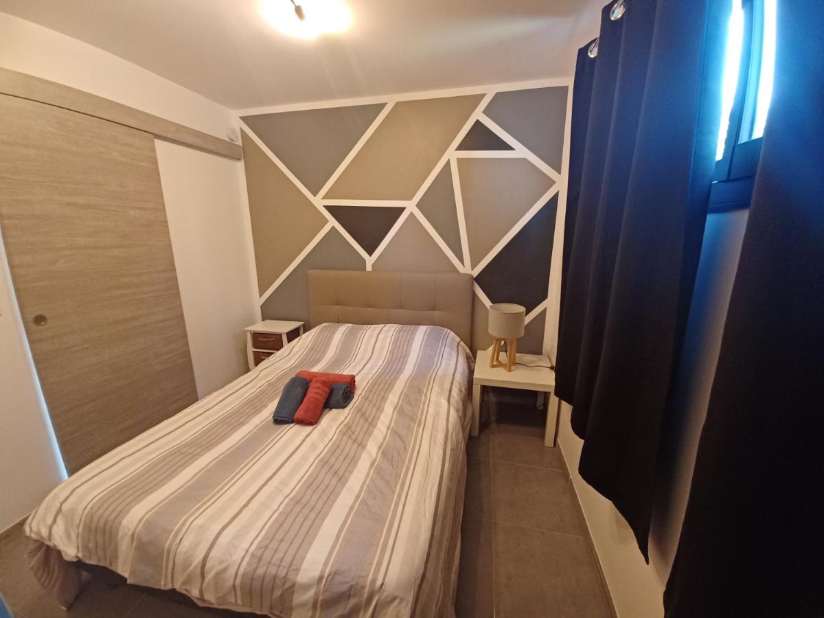 Mini villa a Lecci, Proche de la mer - Housity