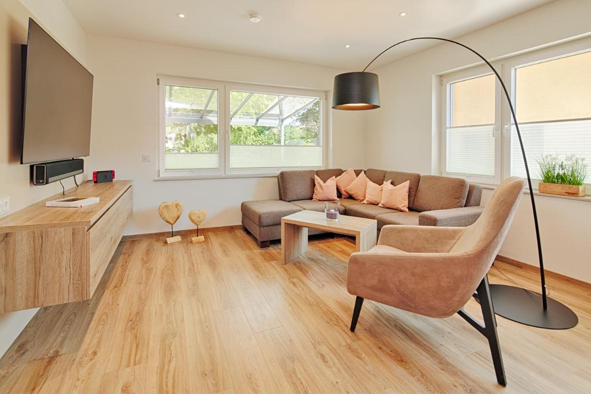 Residenz Markgraf 5 Sterne Ferienwohnung mit Saunahaus und Pool - Housity