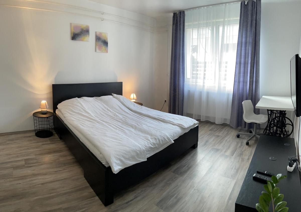 Lavender Garden Apartment - Housity