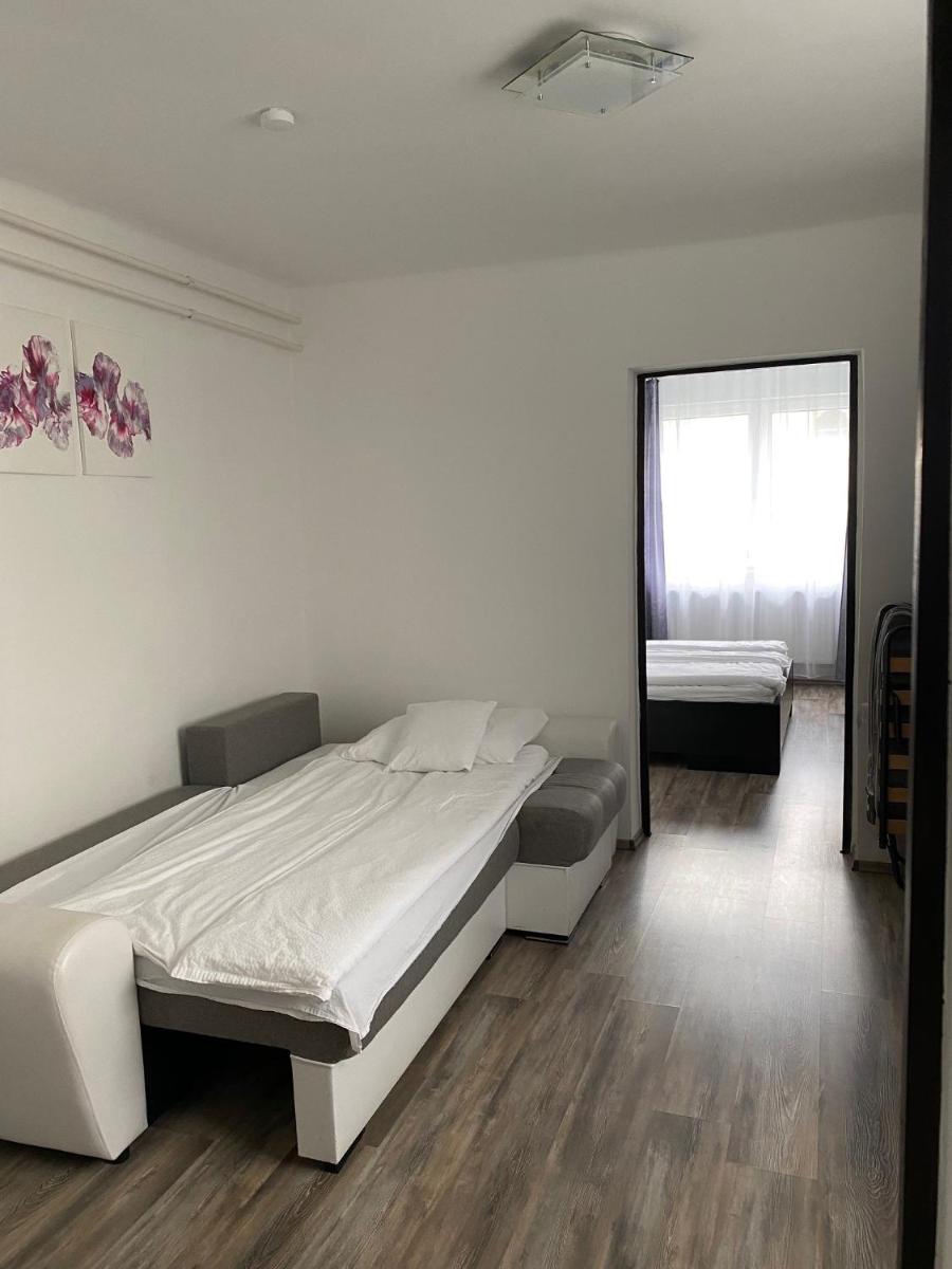 Lavender Garden Apartment - Housity