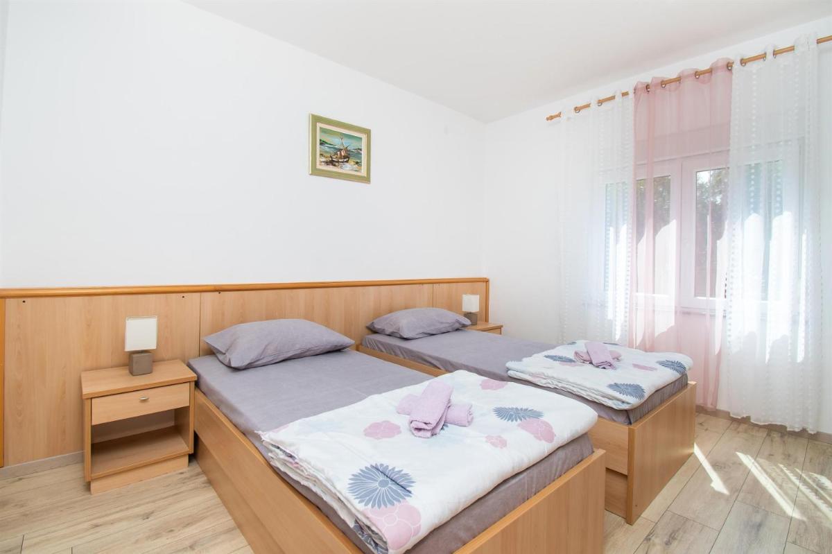 House Sea and river - Housity
