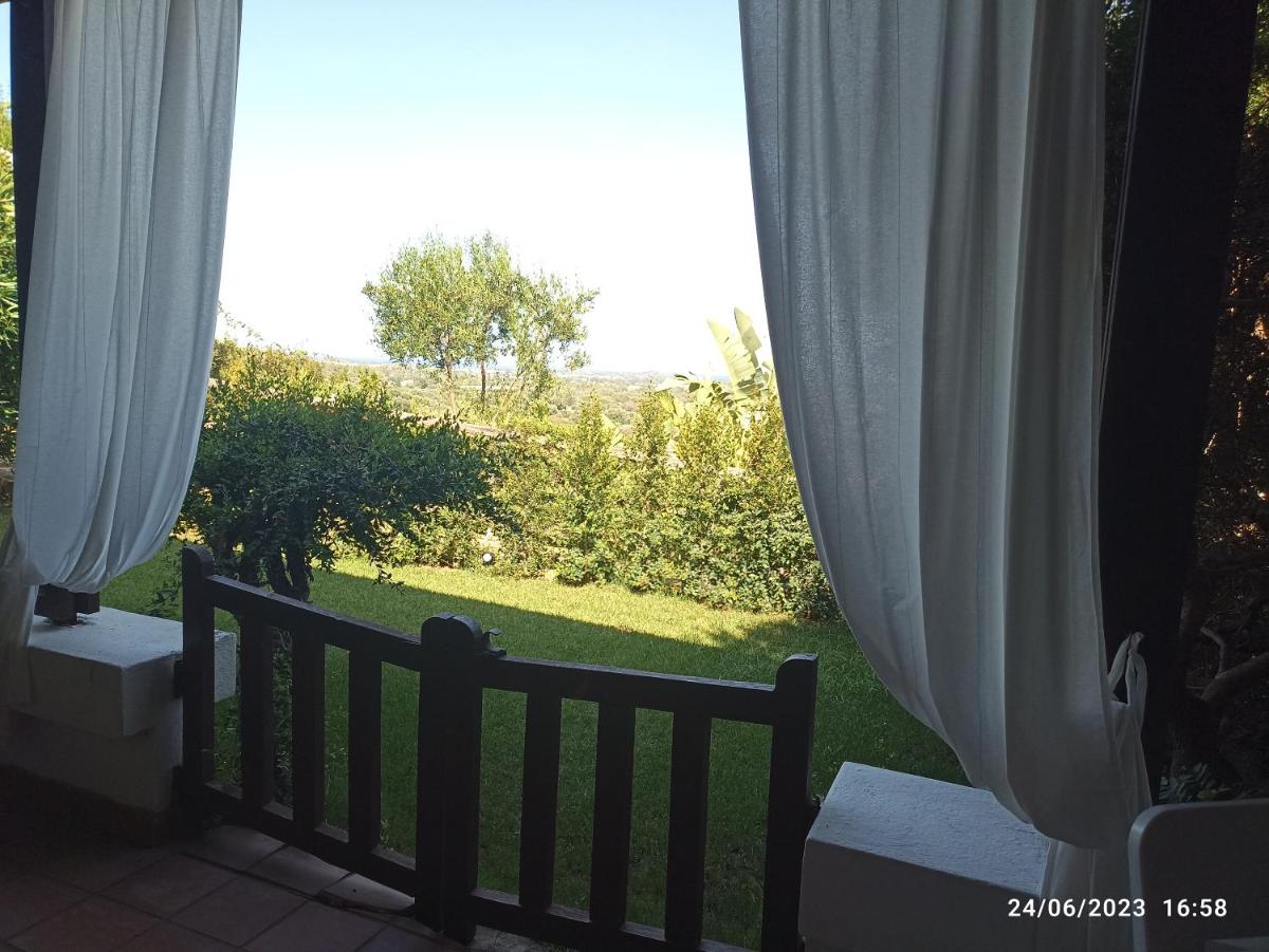 ERIKA House Is Molas - Housity