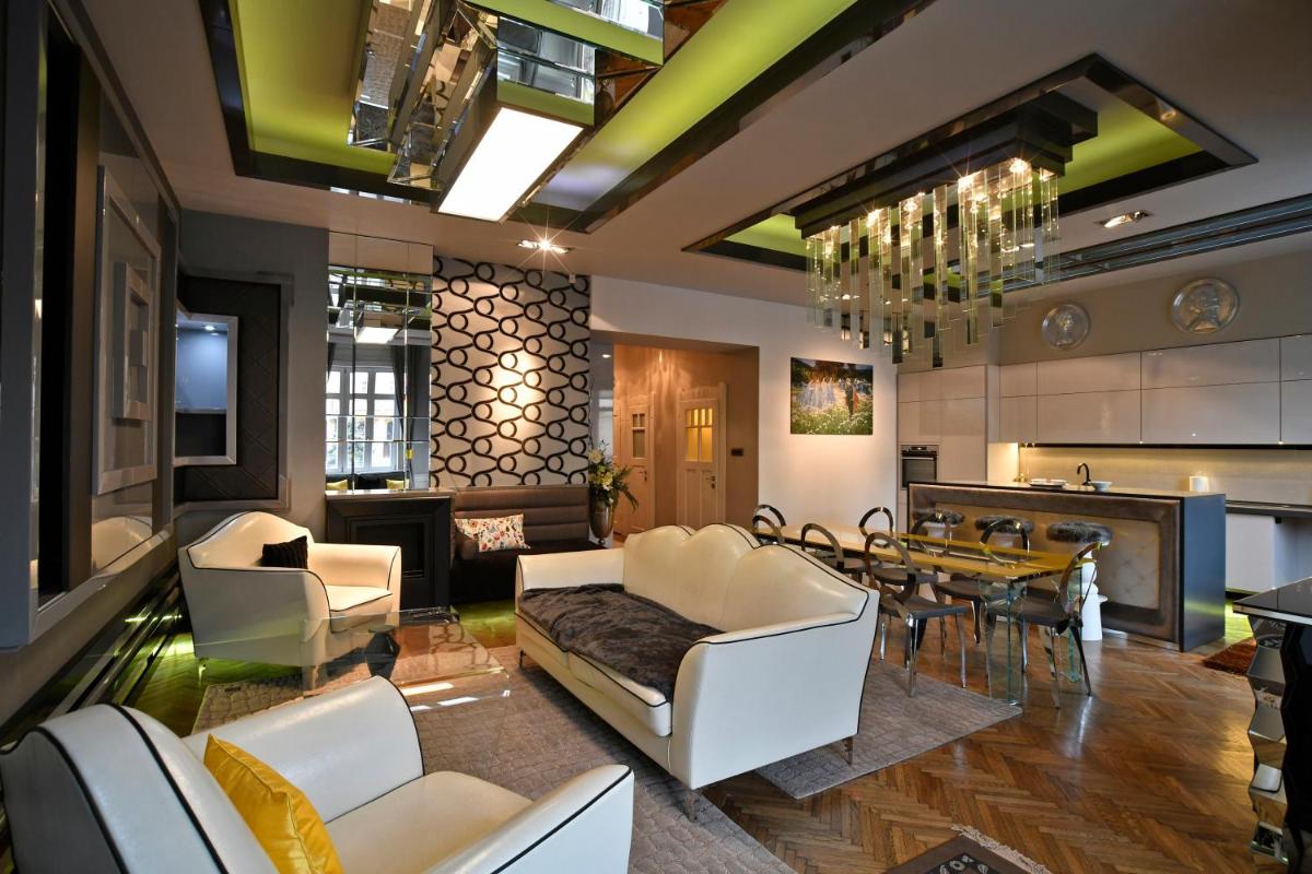 LuxuryFlat near centre on118 sqm, 3BR,2BTH,8bed,AC - Housity
