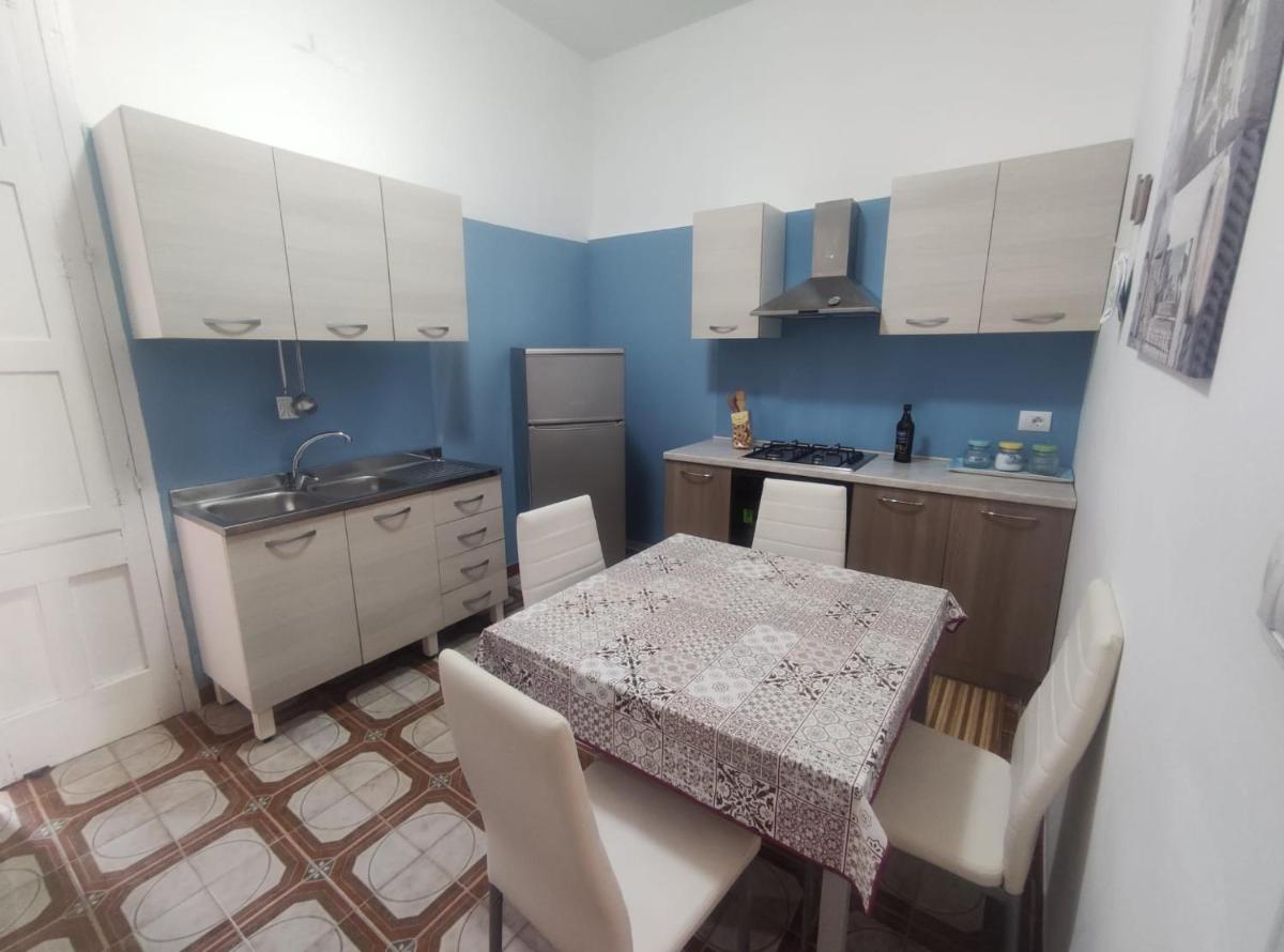 Mmera mare - Housity