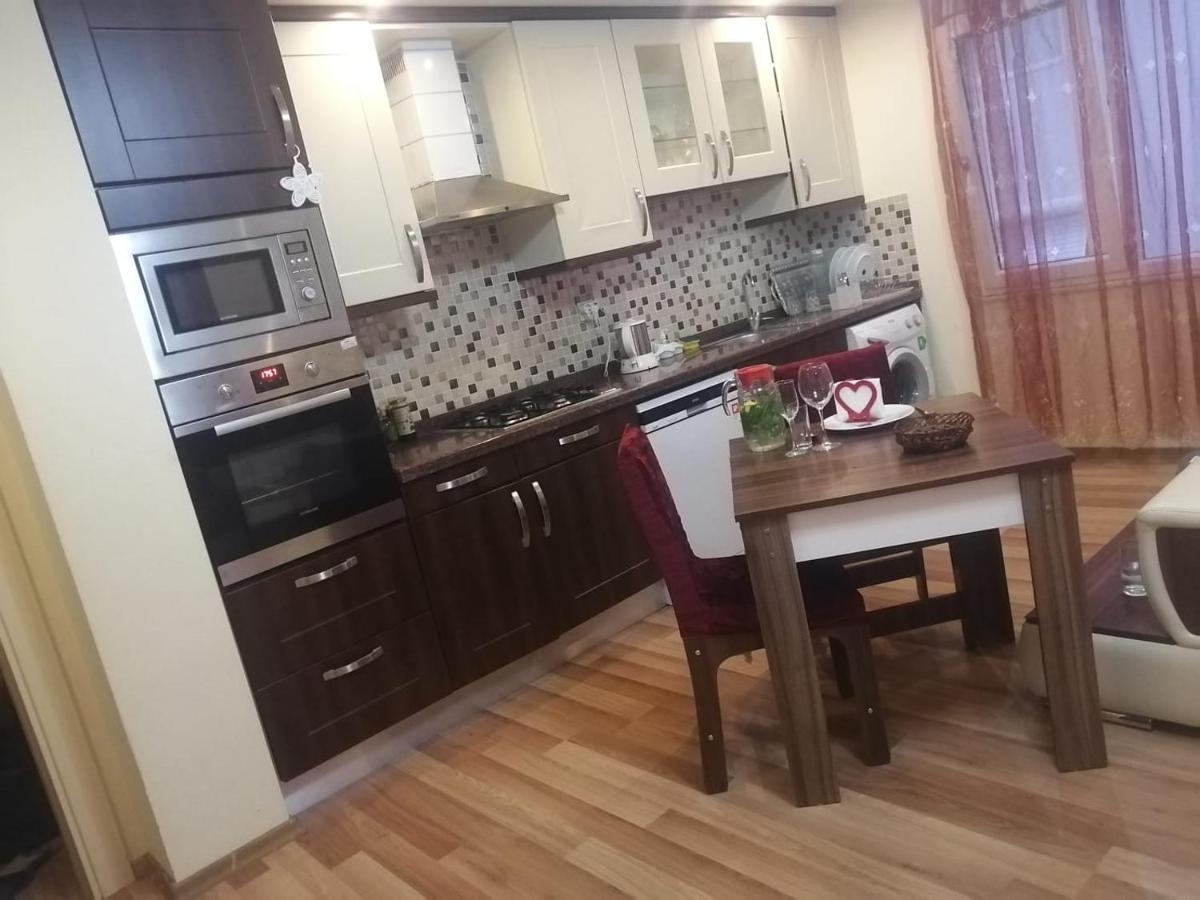 YMAK Residental Apartment Flat House Rental Holiday Home - Housity