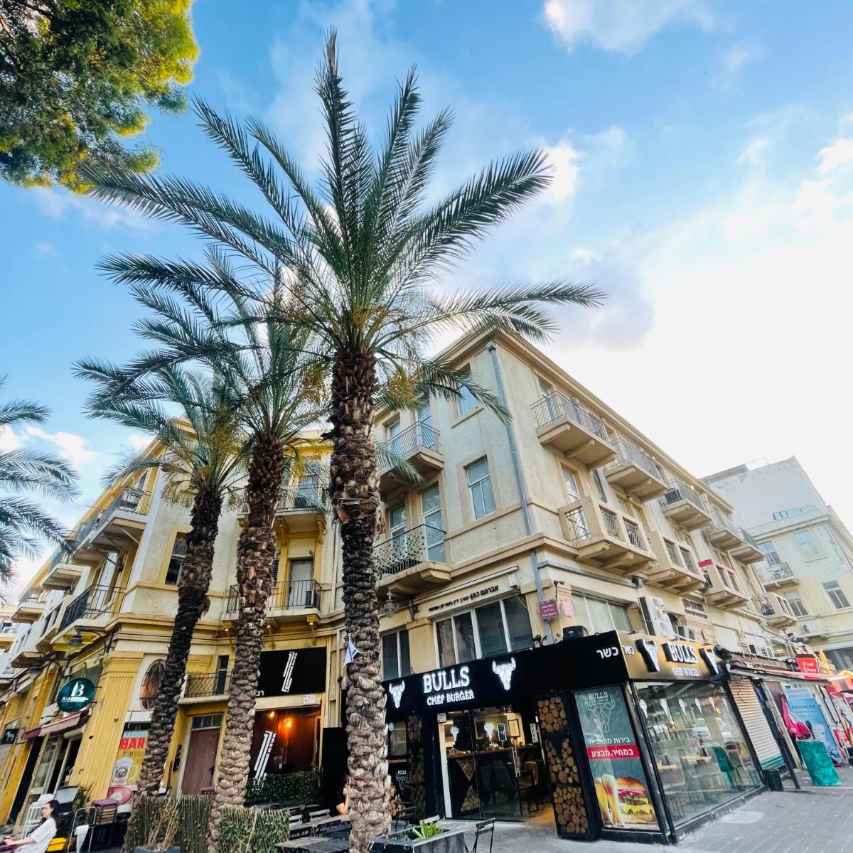 Godson Guest House down town - Housity