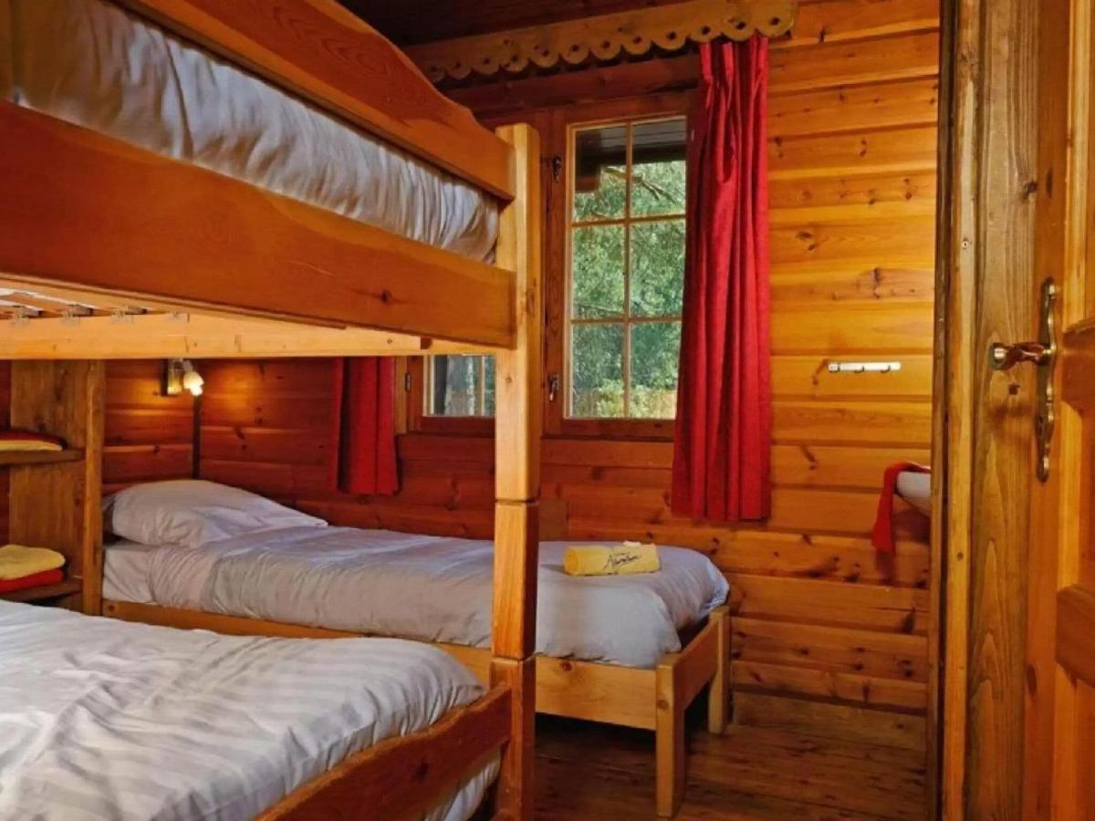 Spacious 8-Bedroom Chalet - Housity