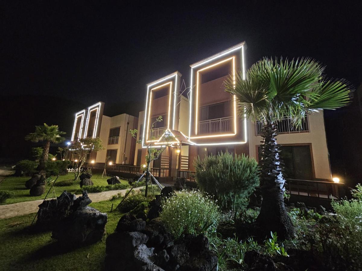 Red Castle Pension - Housity