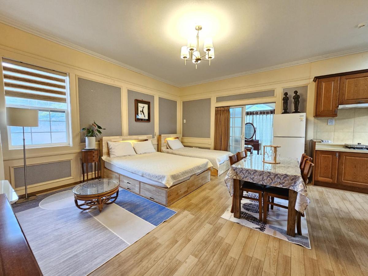 Red Castle Pension - Hizvo