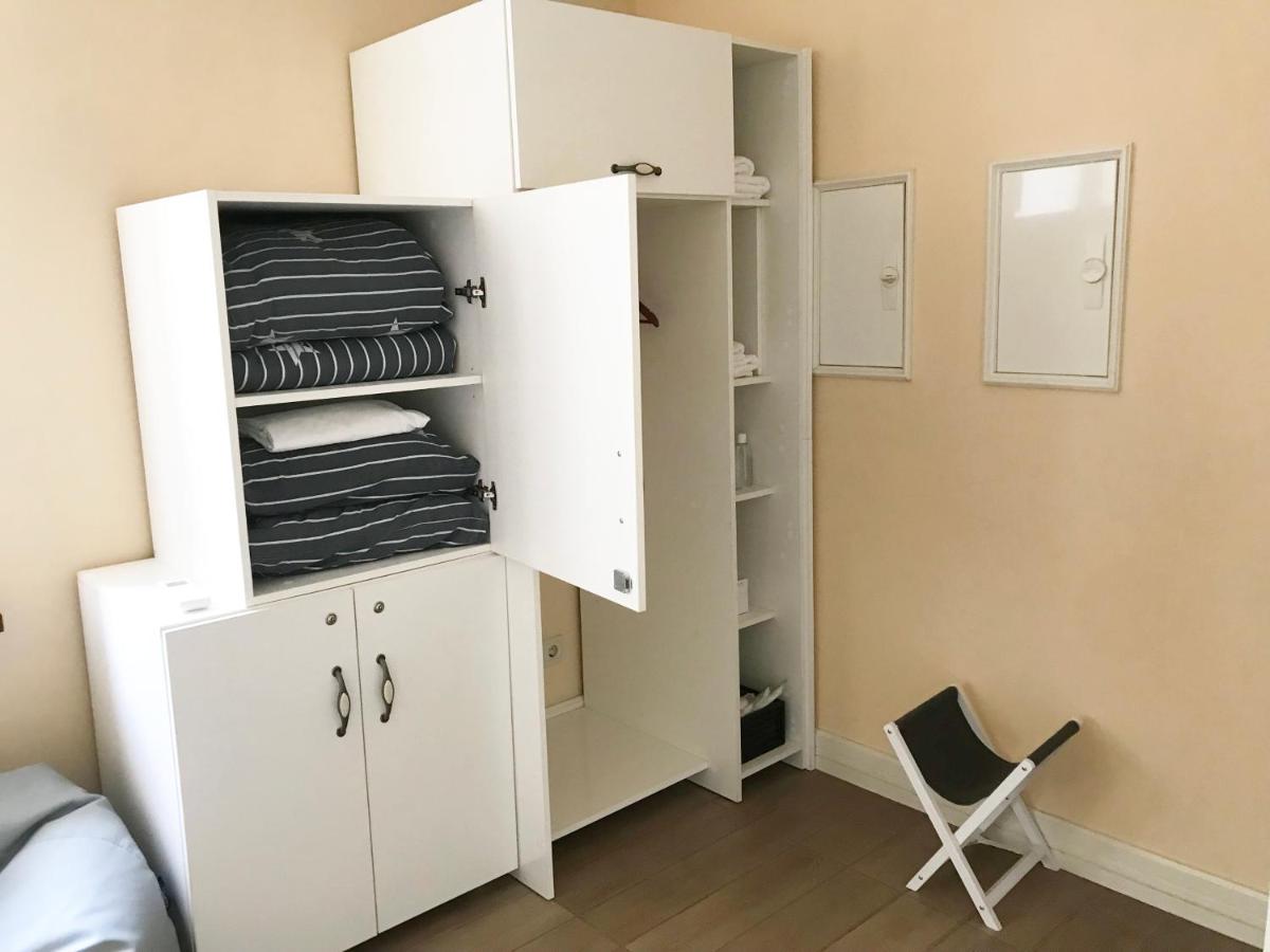 Henri Benoît maison d'hôtes гостьовий будинок - Housity