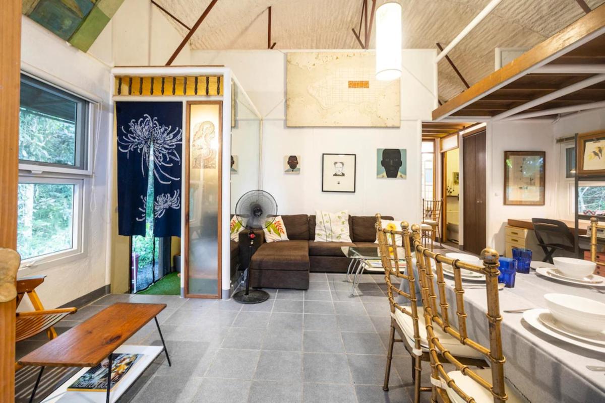 Private Nature Retreat w/Brick Oven & Hiking - Housity