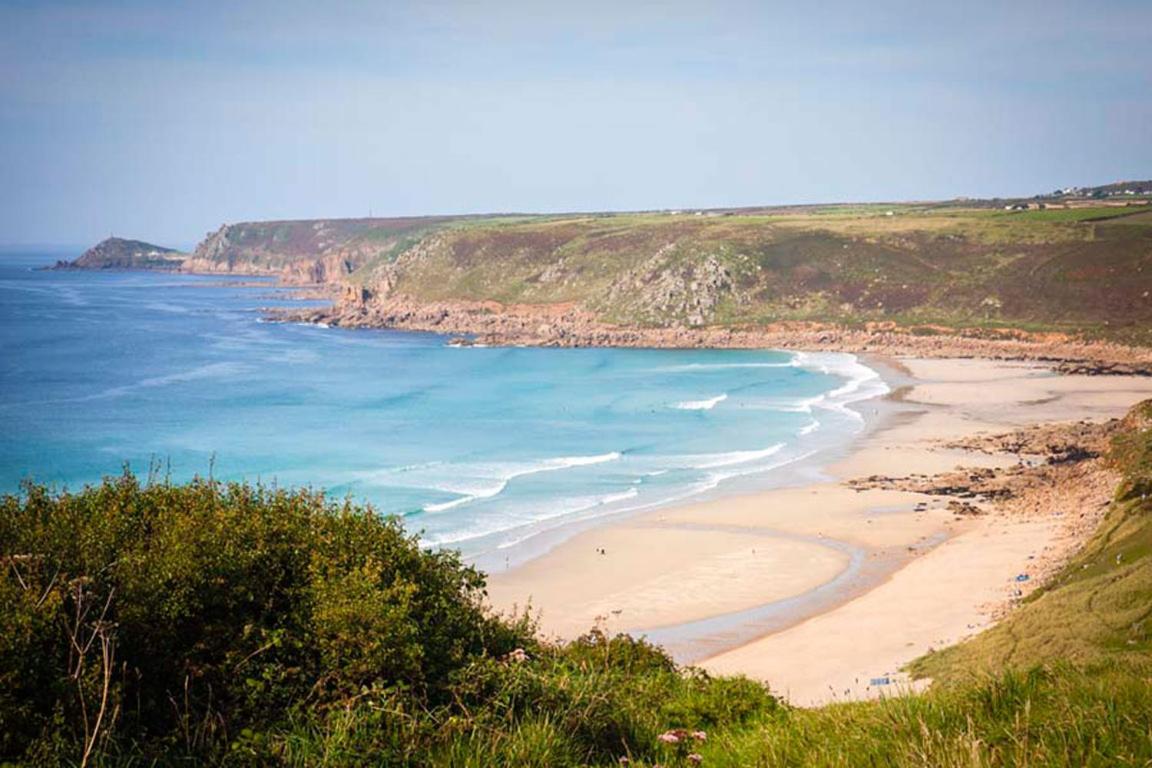 Cat's Cradle, Cottage In Beautiful and Peaceful Location, Near Beach - Housity