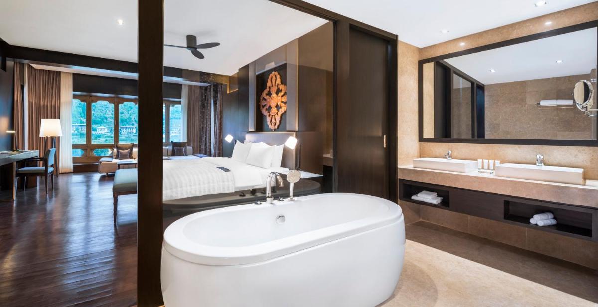 Le Meridien Paro Riverfront - Housity