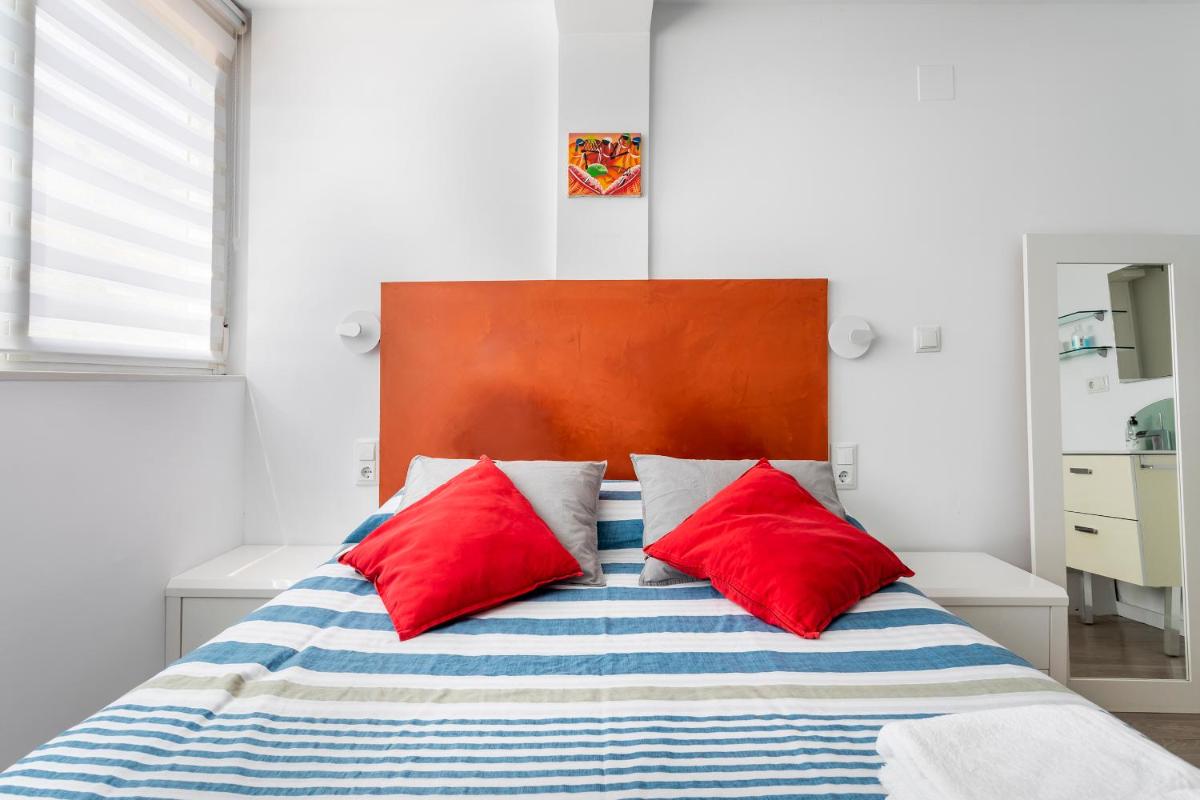 Fantástico apartamento en primerísima línea playa - Housity
