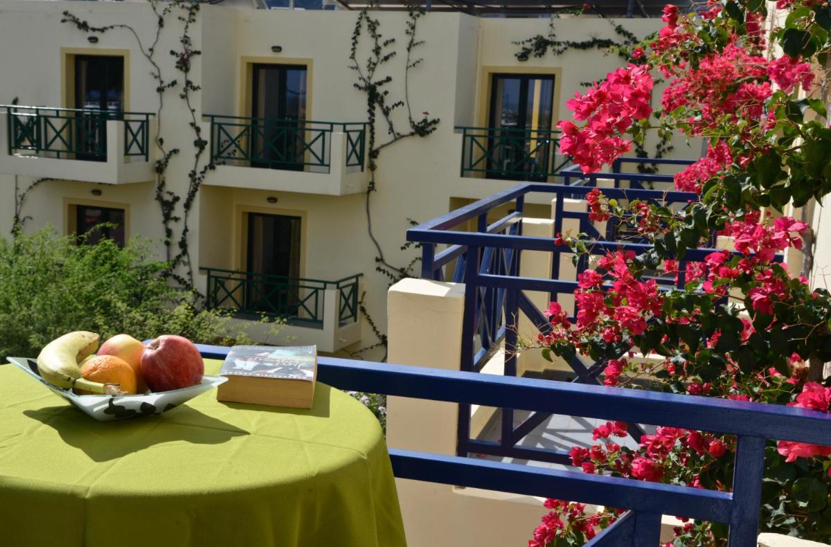 Milos Studios - Housity