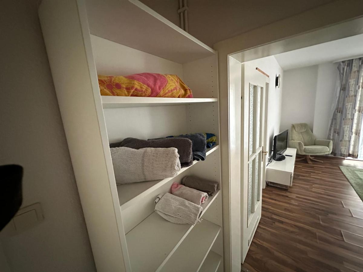 4 Monteuren , Apartment - Housity