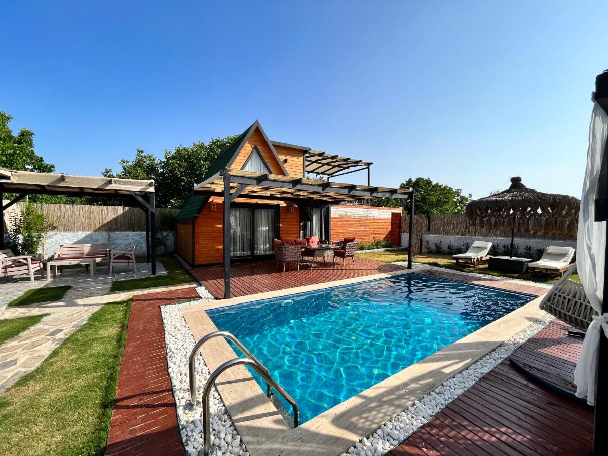 Cadianda Bungalove - Housity