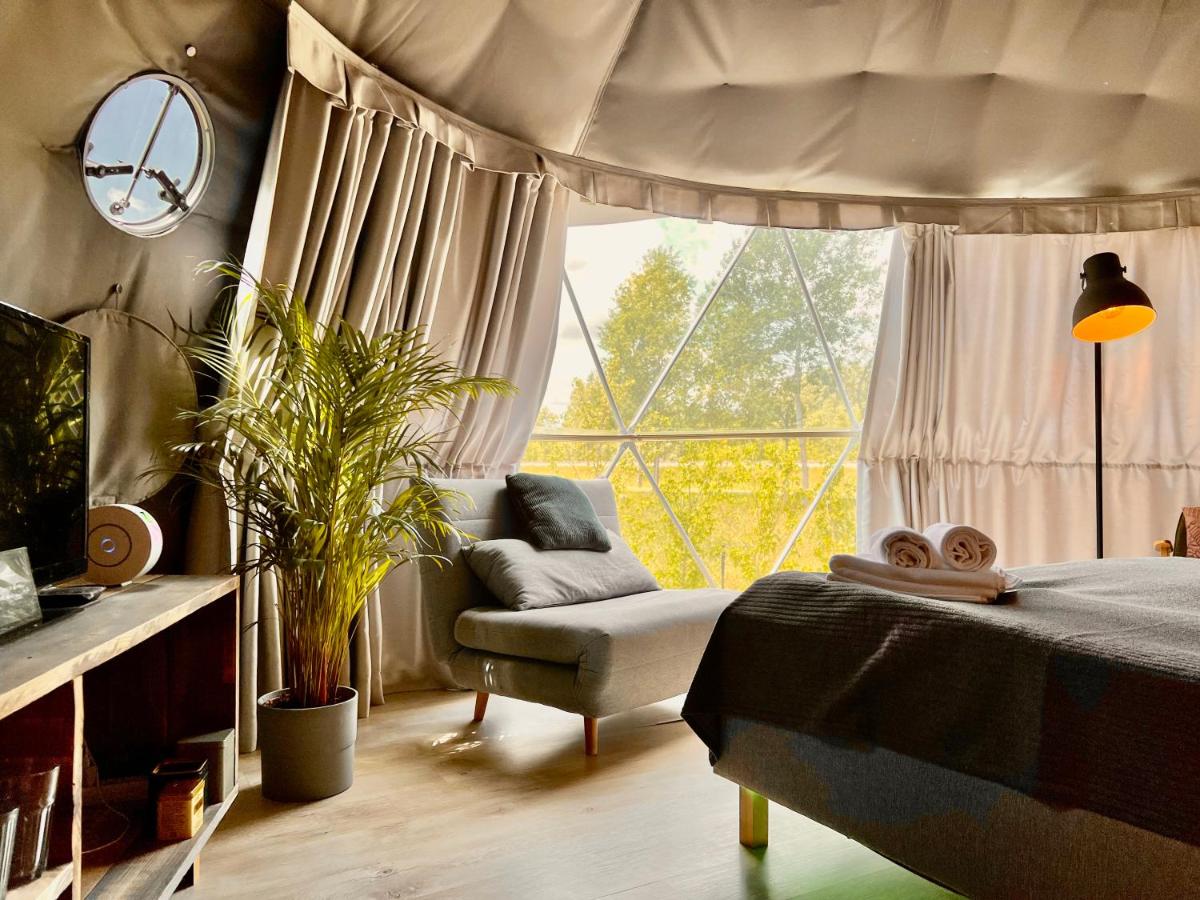 Na Skraju Lasu Domek na Drzewie & Glamping - Housity
