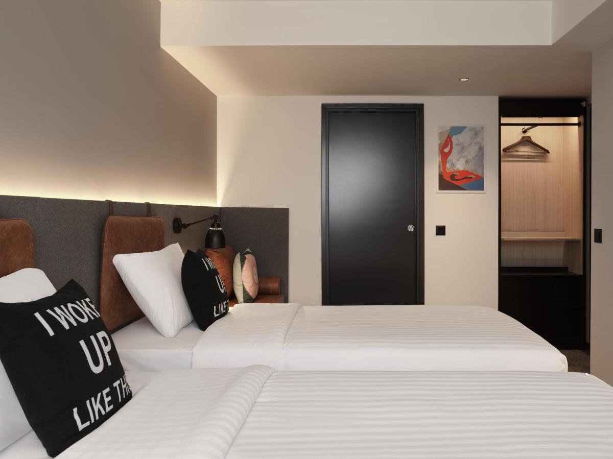Moxy Belgrade - Housity