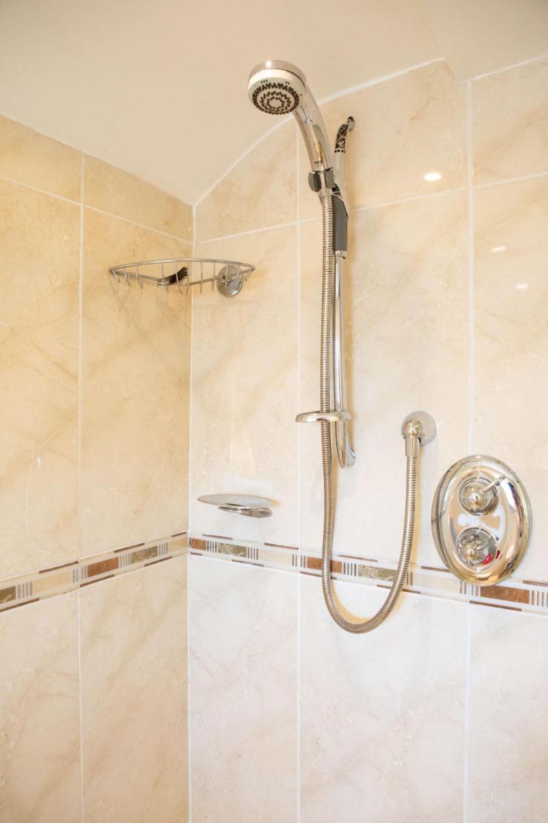 Coach House - Housity