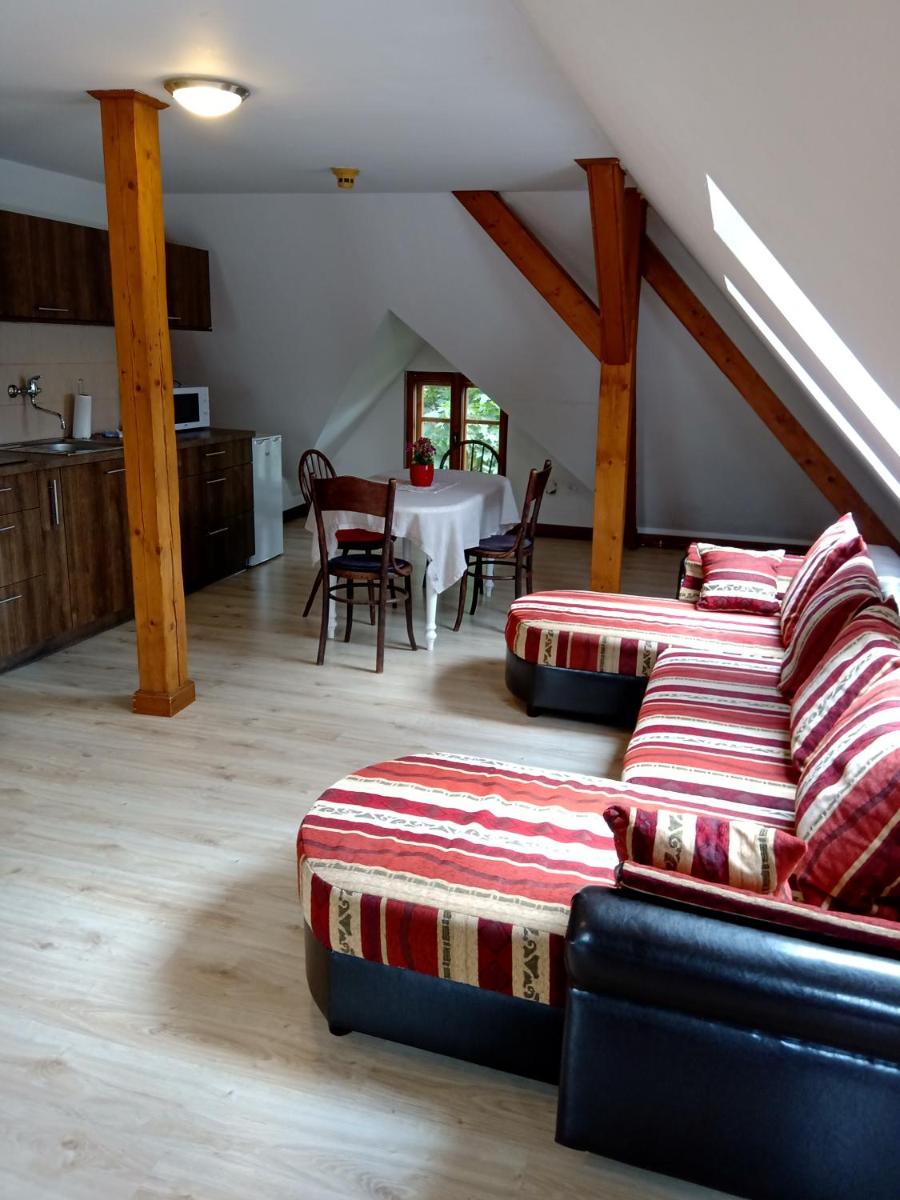 Historic Villa Apartments - Housity