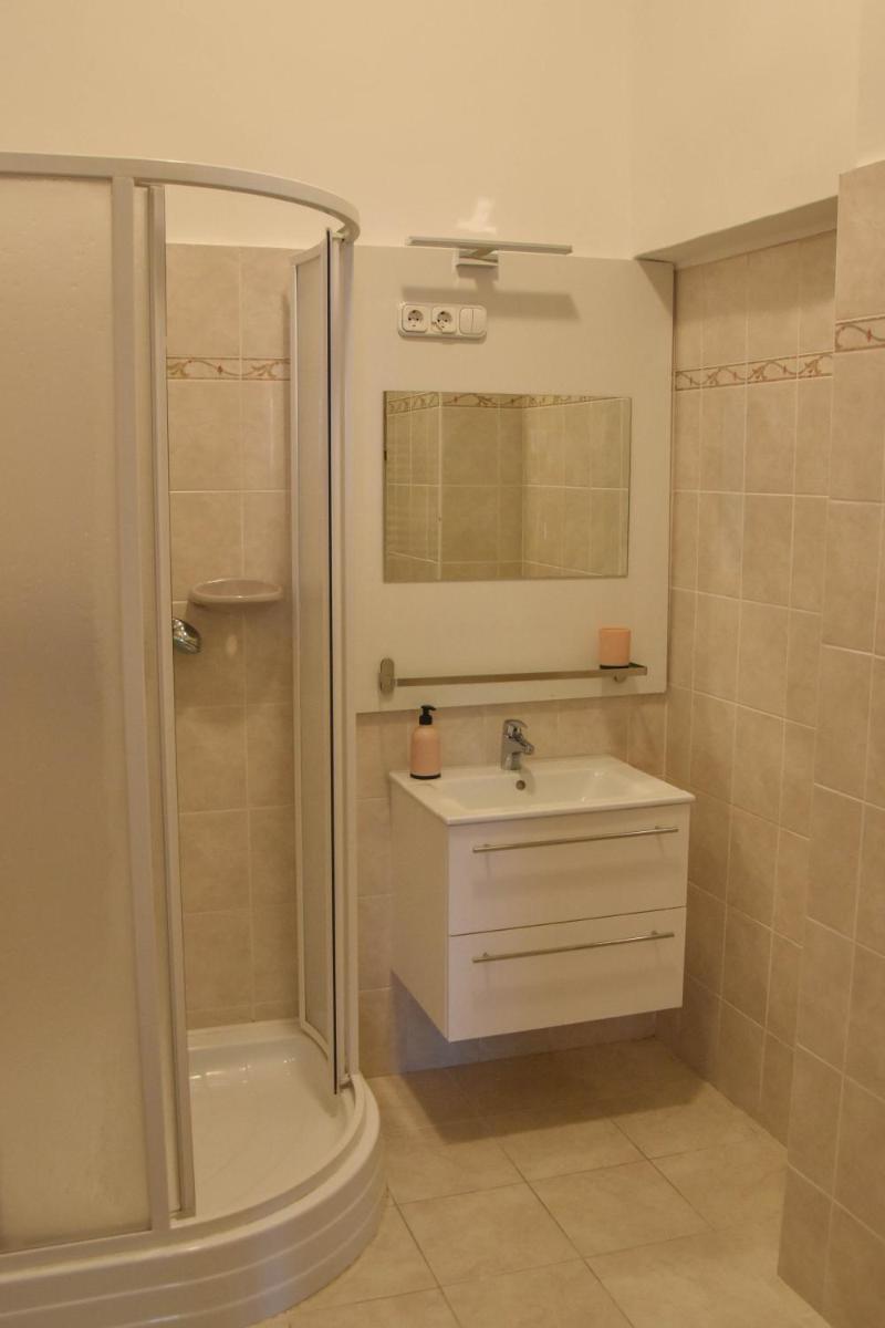 Furmint & Juhfark Apartmanok - Housity