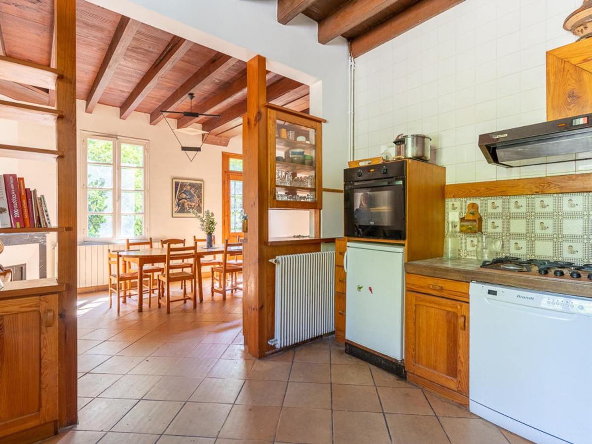 Maison familiale, 15 pers., jardin privé, proche centre et lac, à 25 min de l'océan - FR-1-319-472 - Housity