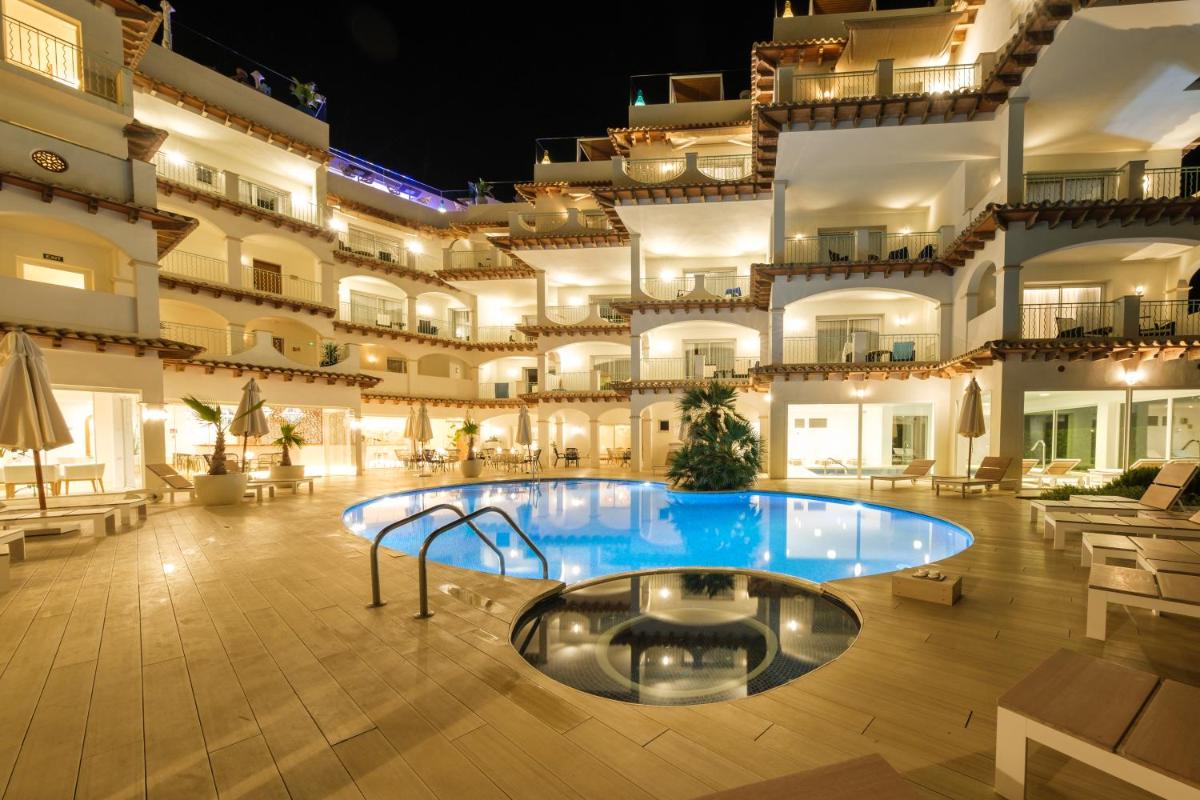 Piscina en o cerca de Hotel Villa Chiquita - Adults Only - Over 12