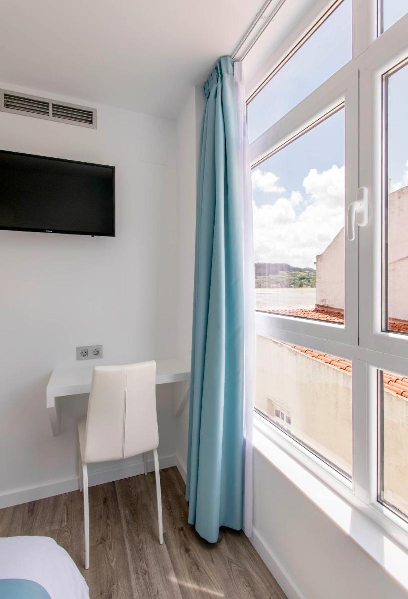 Hostal Praia Madalena - Housity