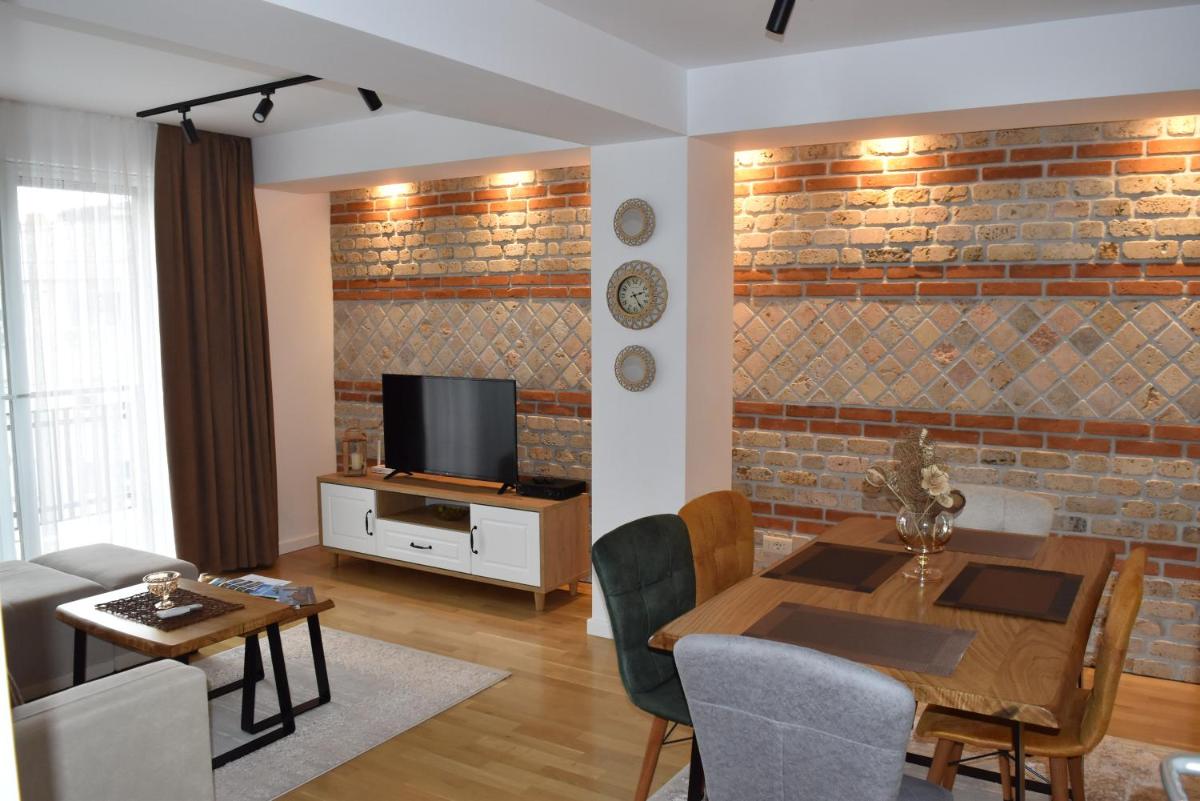 Luxury Apartment Poli - Hizvo