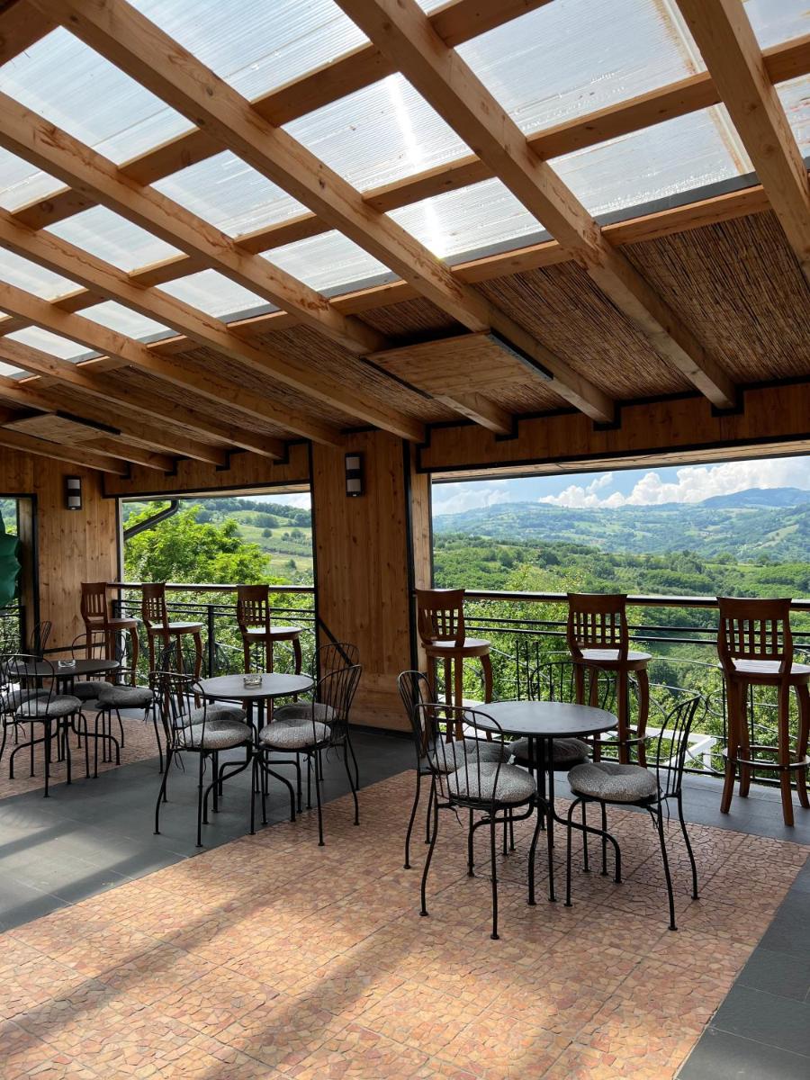 Zdravkovac Country Club - Housity