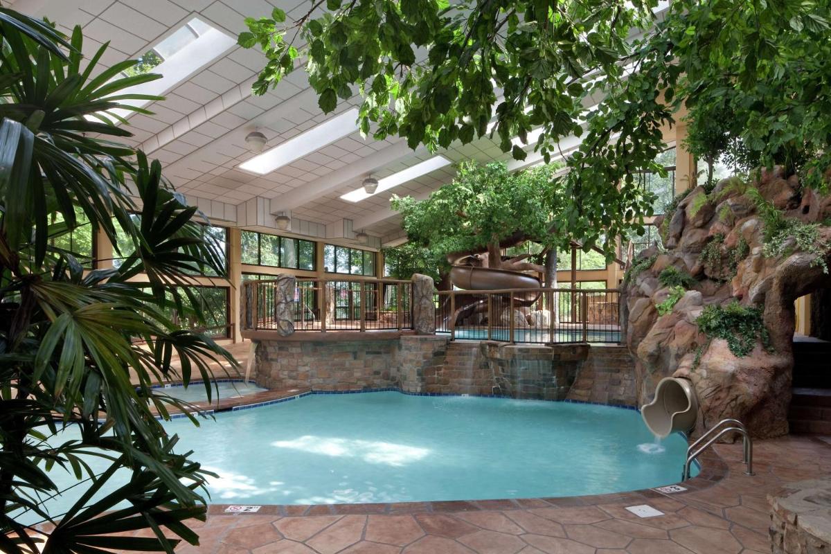 The Park Vista - A DoubleTree by Hilton Hotel - Gatlinburg - Housity