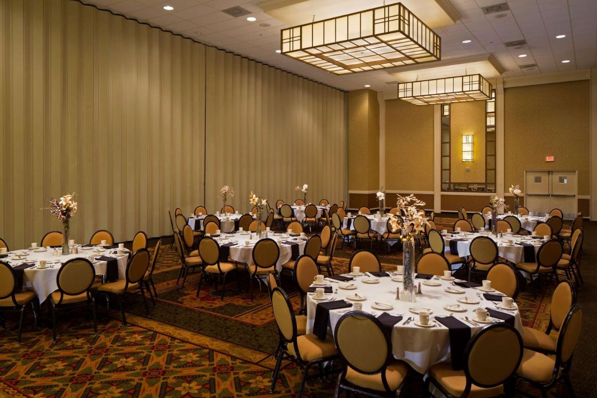 The Park Vista - A DoubleTree by Hilton Hotel - Gatlinburg - Housity