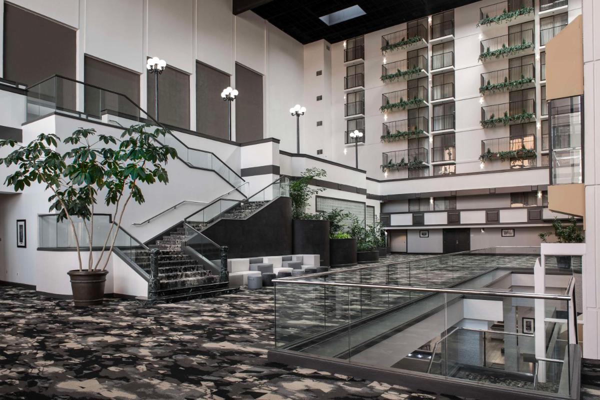 Embassy Suites Winston-Salem - Housity