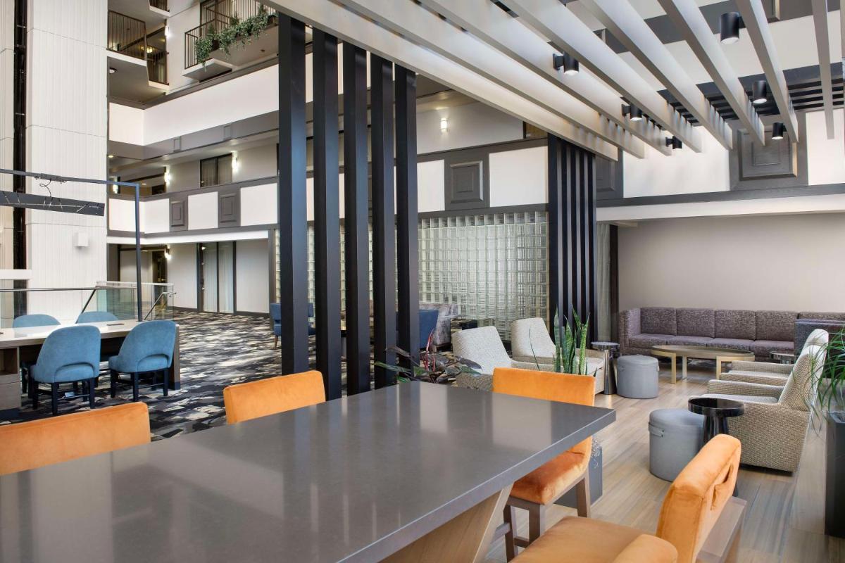 Embassy Suites Winston-Salem - Housity