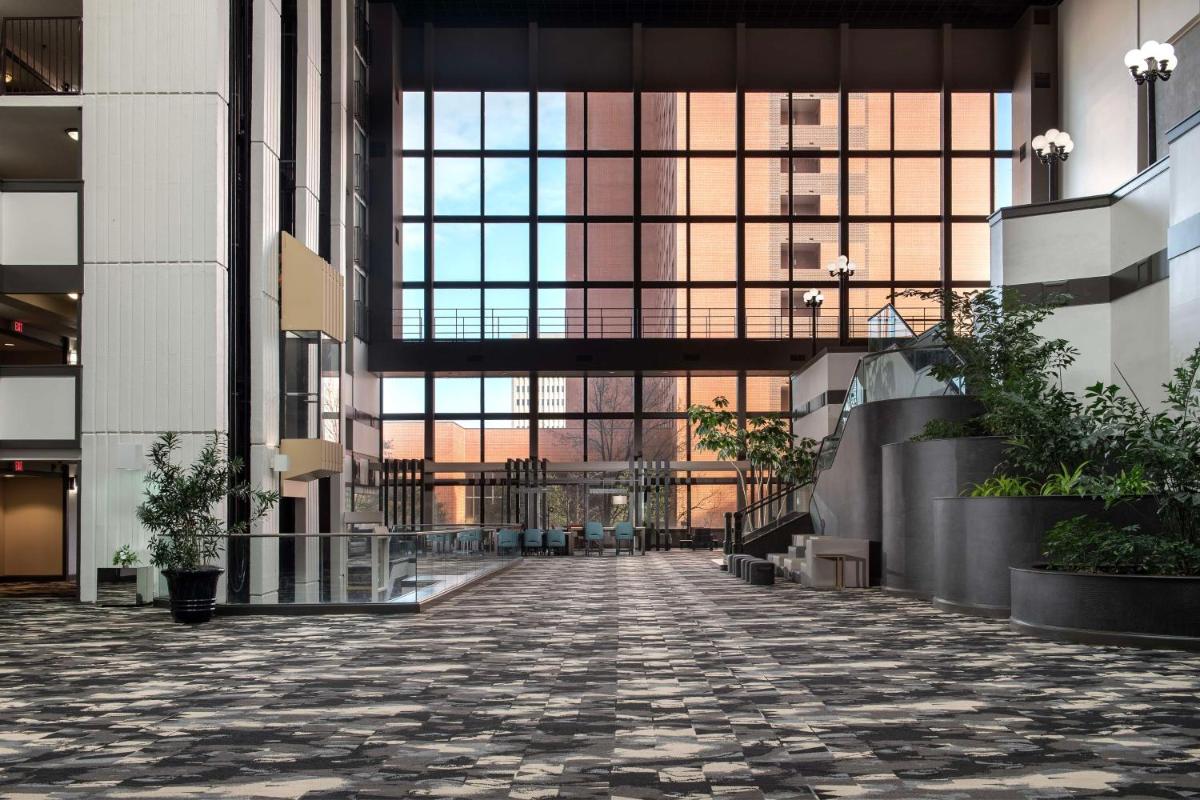 Embassy Suites Winston-Salem - Housity