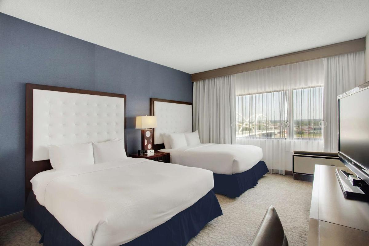 DoubleTree by Hilton Little Rock - Housity