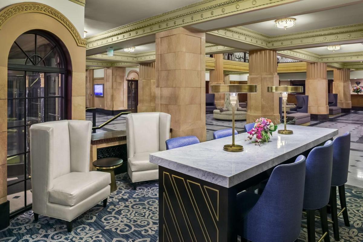 Hilton President Kansas City - Housity