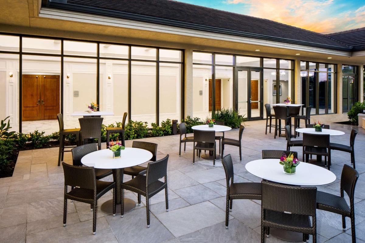 Hilton Marco Island Beach Resort and Spa - Housity