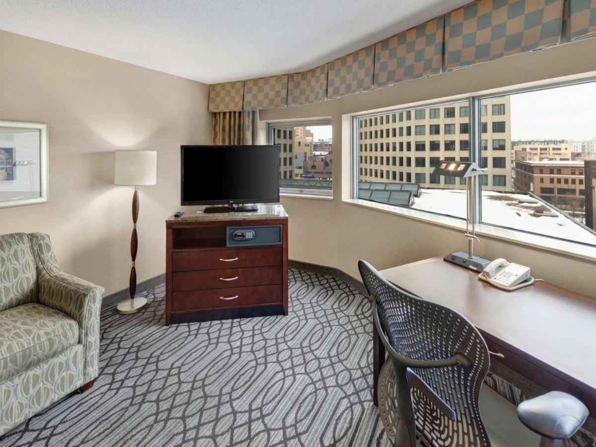 DoubleTree by Hilton St Paul Downtown - Housity