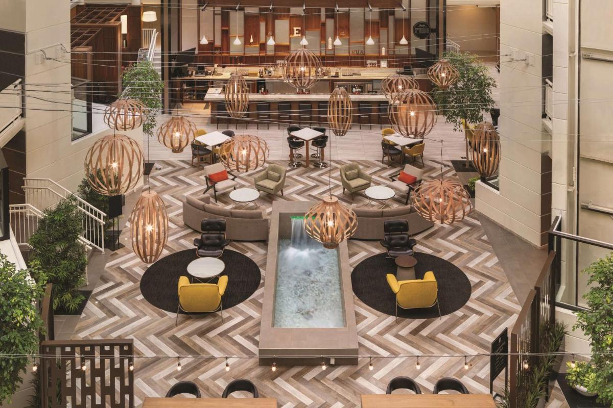 Embassy Suites by Hilton Richmond - Housity