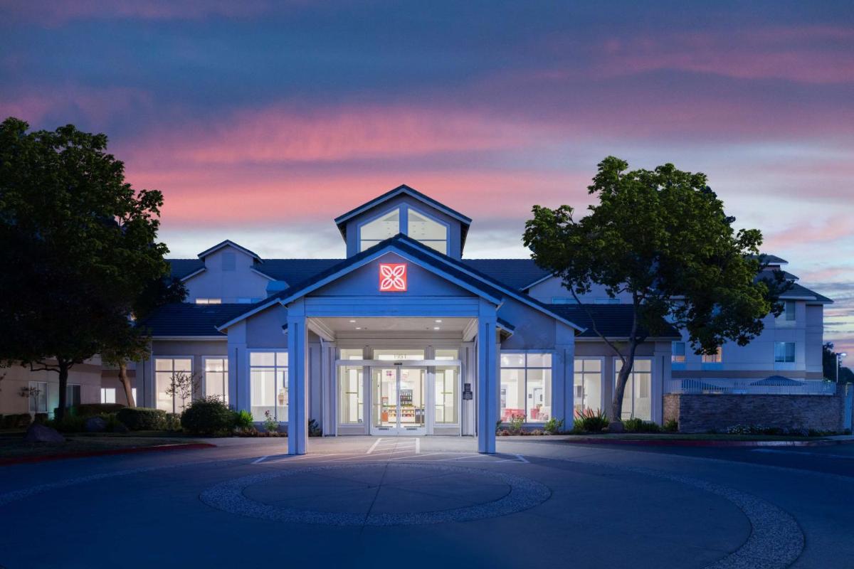 Suitetrails - Hilton Garden Inn Roseville
