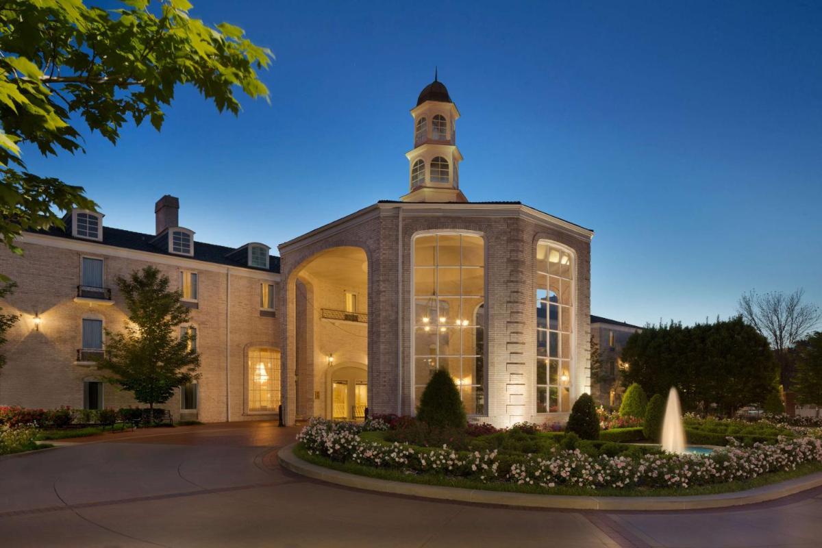 Hilton St. Louis Frontenac - Housity