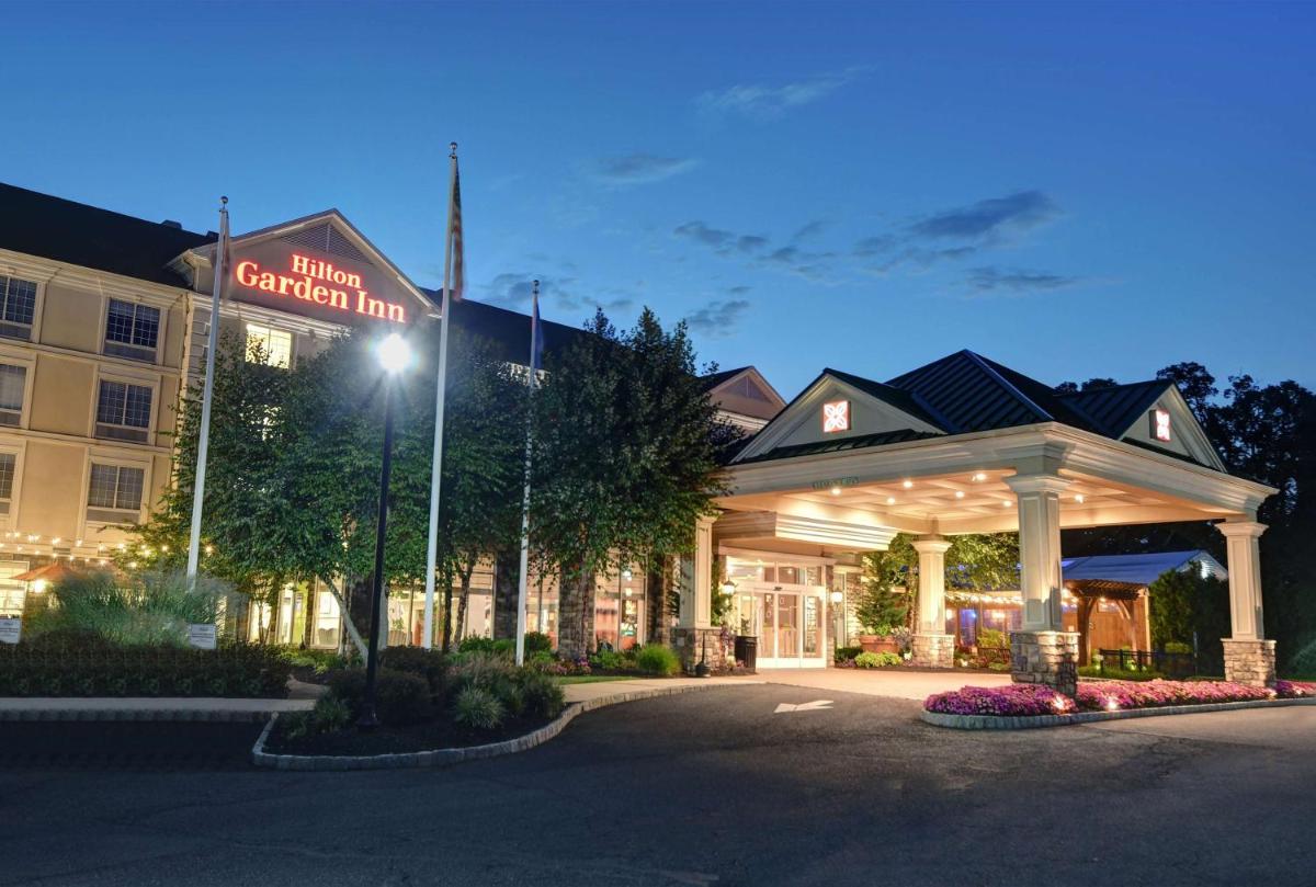 Hilton Garden Inn Hamilton - Housity