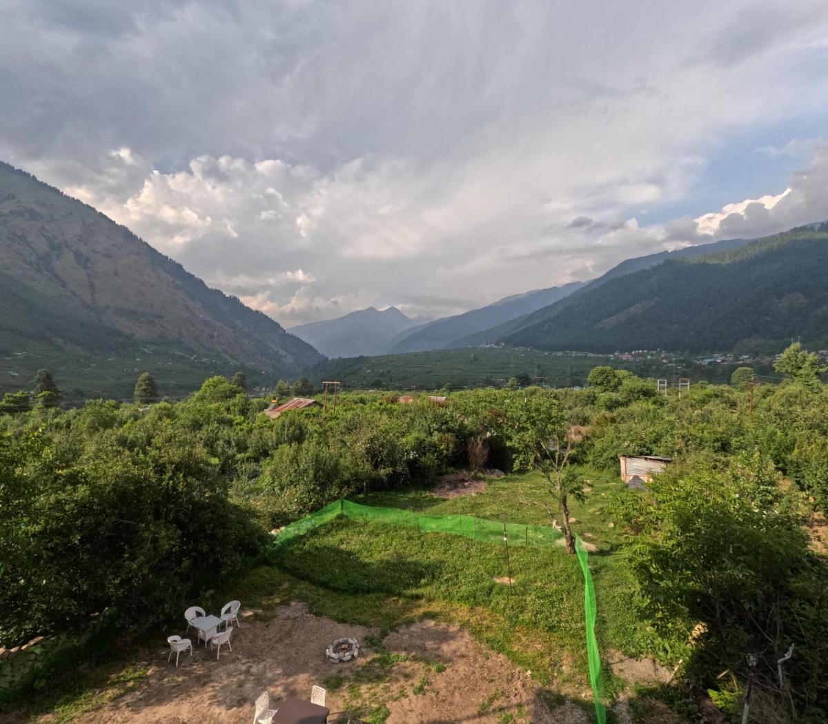 Suitetrails - Saanjh - A serene retreat