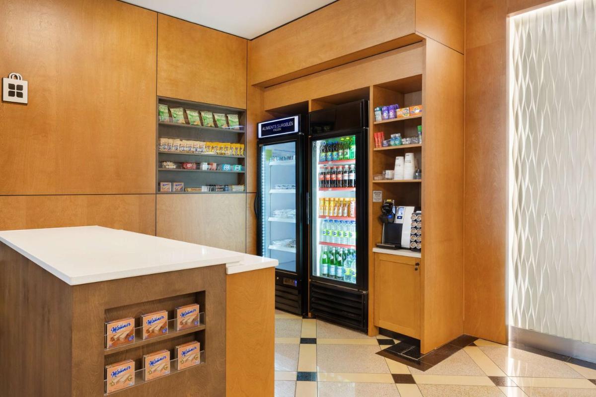 Hilton Garden Inn Montreal Centre-Ville - Housity