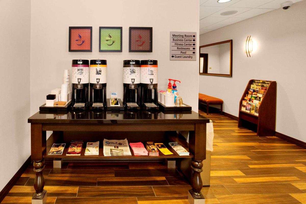 Hampton Inn Butler - Housity